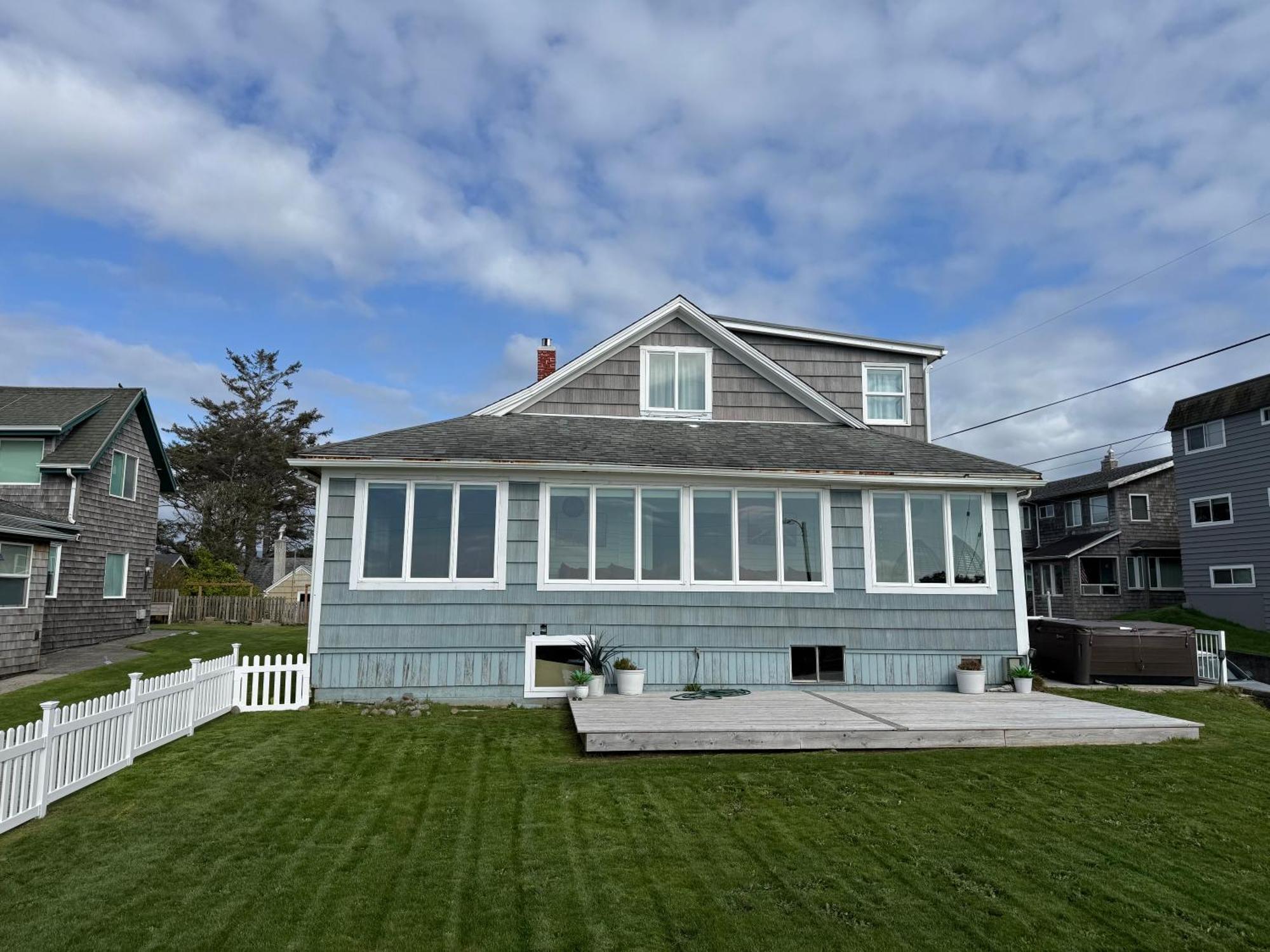 Seaside Beach Front House On The Promenade Exterior foto